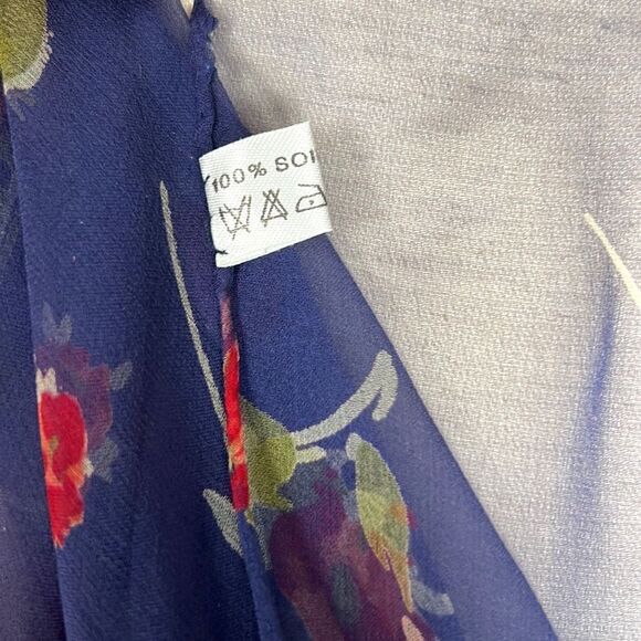 Silk Chiffon Blue with Floral Roses Print Lightweight scarf - Picture 13 of 13